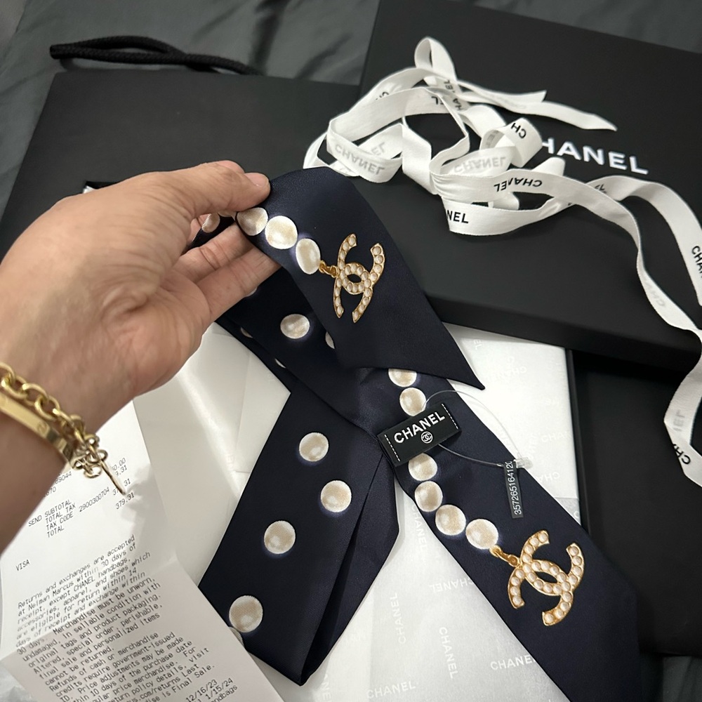 Chanel twilly brand new